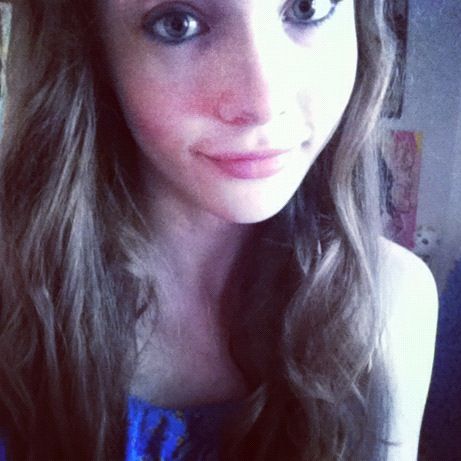 Felicity Bell ’16