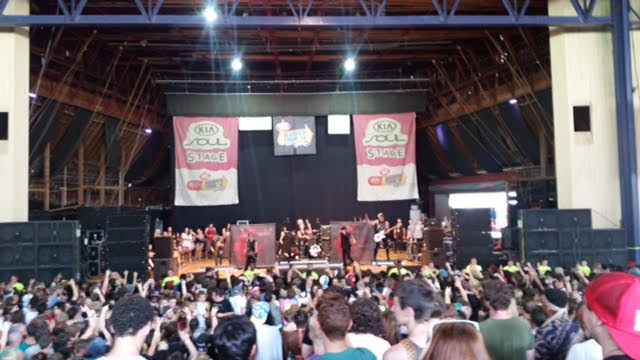 The Best Way to Experience Warped Tour 2015