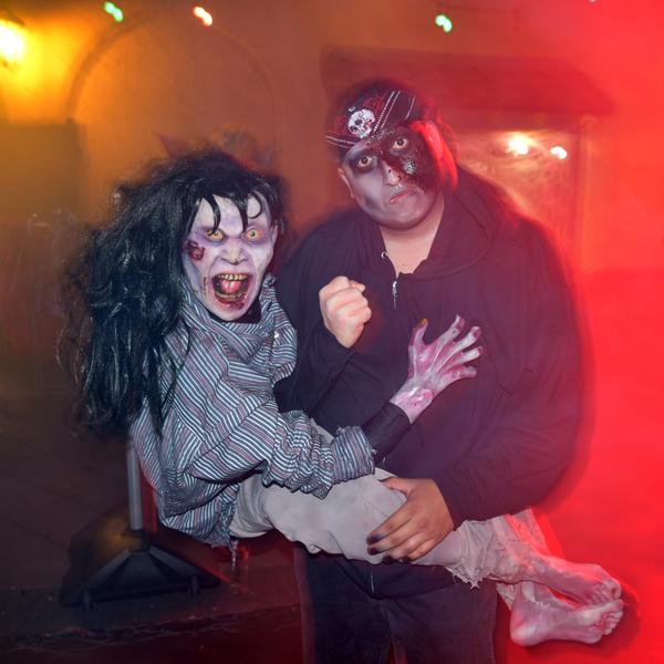 Catch the creeps at Six Flags' Fright Fest!