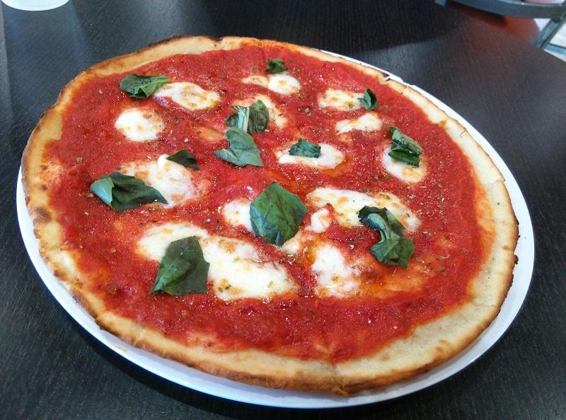 1000 Degree Pizza: The New Pike Pizza Craze!