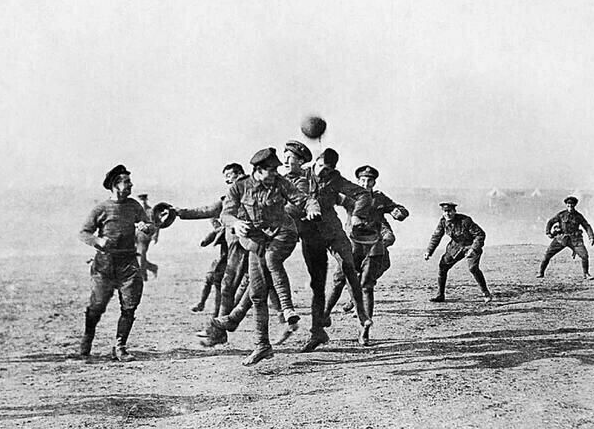 Soccer game during the Christmas Truce