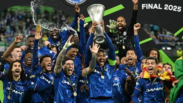 Navigation to Story: Chelsea Wins the Conference League and Completes the Full Set